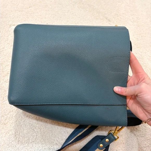 Bostanten Leather Designer Hobo Green Bucket Bag - Picture 9 of 9